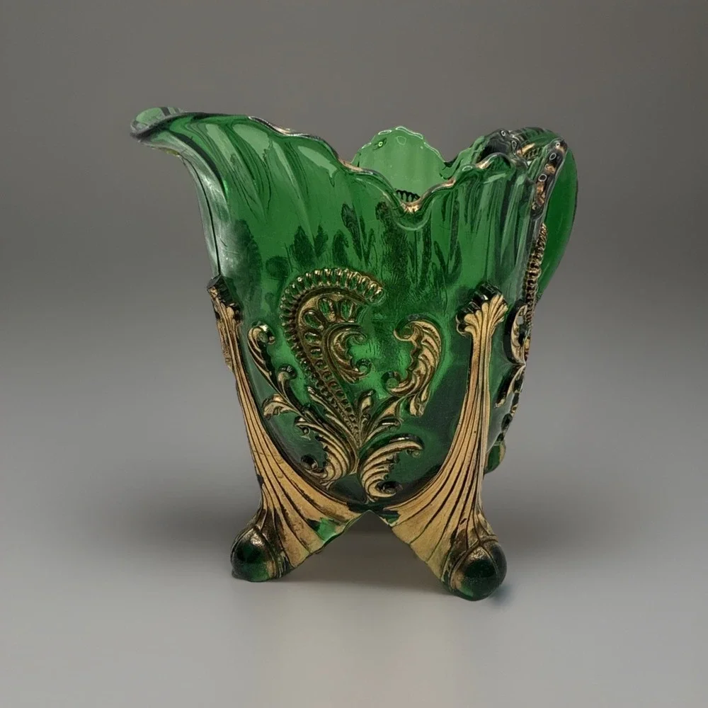 Vtg EAPG Emerald green glass pitcher creamer gold‎ guilt leaf pedestal base foot